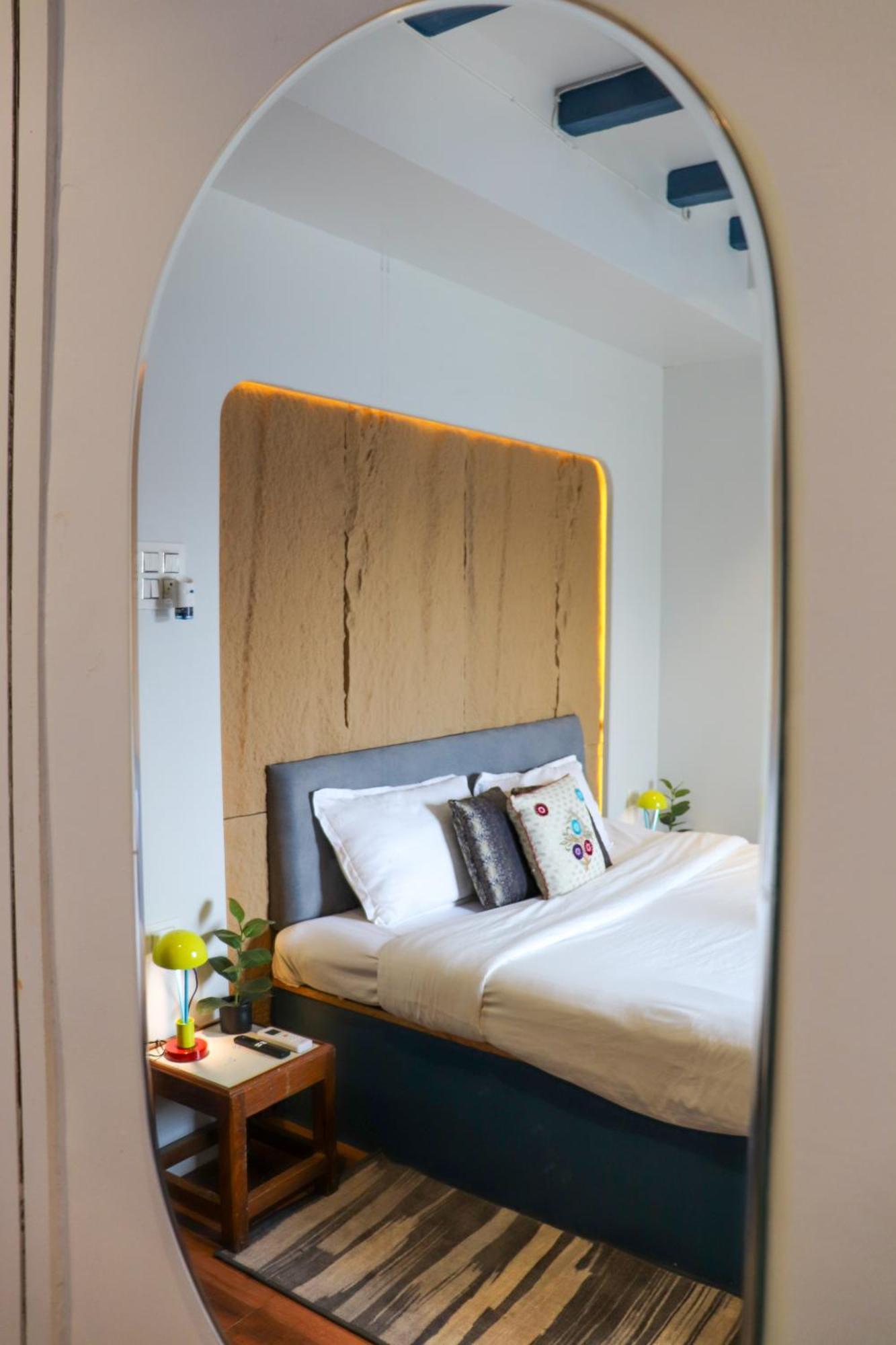 Blue Door Hotel Būndi Eksteriør billede